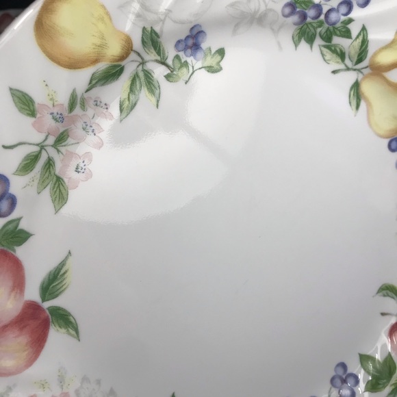 2 Corelle Chutney Dinner Plates 10” Fruits retired pattern - Picture 8 of 16